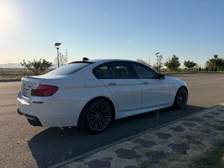 2012 BMW 5 серии 530d xDrive VI (F10/F11/F07), белый, 1990000 рублей, вид 3