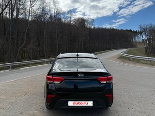 2018 Kia Rio IV, чёрный, 799999 рублей, вид 5