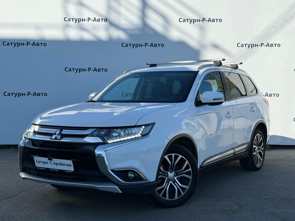 2017 Mitsubishi Outlander III Рестайлинг 2, белый, 1790000 рублей