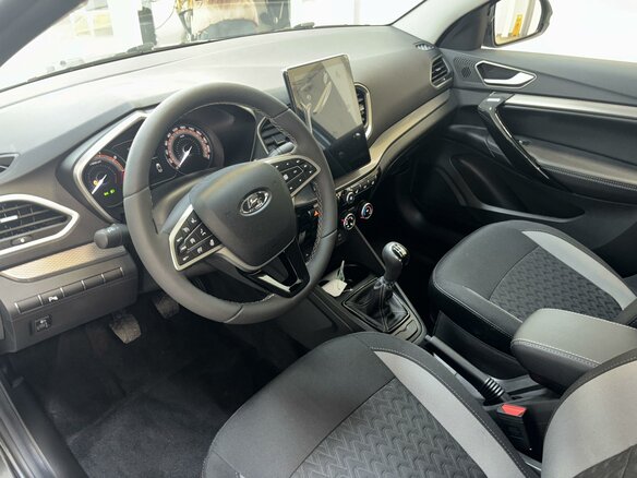 2026 Lada (ВАЗ) Vesta I Рестайлинг (NG), серый, 1805000 рублей - вид 6