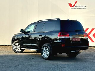 2018 Toyota Land Cruiser 200 Series Рестайлинг 2, чёрный, 6200000 рублей, вид 3