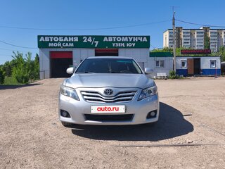 2010 Toyota Camry VI (XV40) Рестайлинг, серебристый, 1100000 рублей, вид 1
