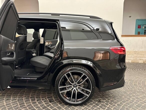 2024 Mercedes-Benz GLS 450 II (X167) Рестайлинг, чёрный, 12957000 рублей - вид 2