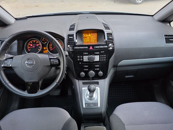 2011 Opel Zafira B Рестайлинг, бежевый, 645000 рублей - вид 10