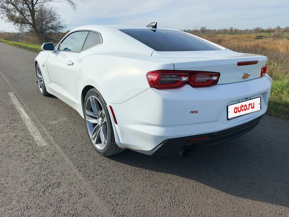 2019 Chevrolet Camaro VI Рестайлинг, белый, 1950000 рублей - вид 3