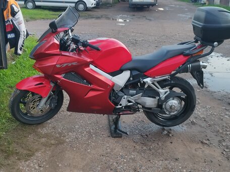 2002 Honda VFR 800, красный, 390000 рублей, вид 1
