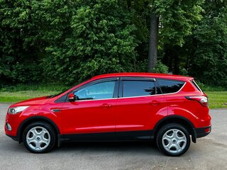2017 Ford Kuga II Рестайлинг, красный, 1240000 рублей, вид 3