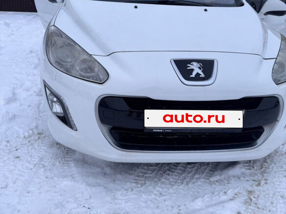 2011 Peugeot 308 I Рестайлинг, белый, 520000 рублей