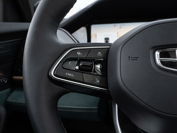 2024 Geely Monjaro I, синий, 3940000 рублей - вид 28