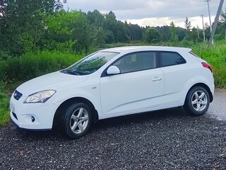 2009 Kia Ceed I, белый, 560000 рублей, вид 3