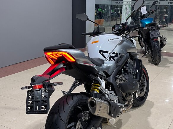 2026 QJMotor SRK 800, белый, 820000 рублей - вид 10
