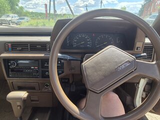 1985 Toyota Vista I (V10), белый, 105000 рублей, вид 4