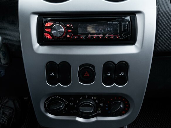 2012 Renault Sandero I, серый - вид 11