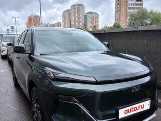 2026 Geely EX5 Гибрид EM-i, зелёный, 3400000 рублей, вид 4
