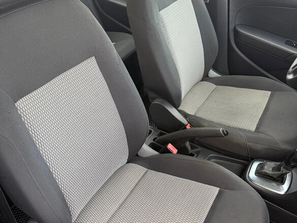 2011 Volkswagen Polo V, красный - вид 11