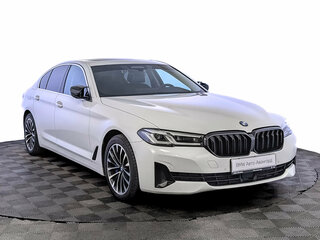 2022 BMW 5 серии Long 530Li xDrive VII (G30/G31/G38) Рестайлинг, белый, 5130000 рублей, вид 3