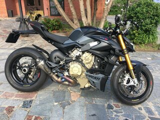 2023 Ducati Streetfighter V4, чёрный, 1930862 рублей, вид 1