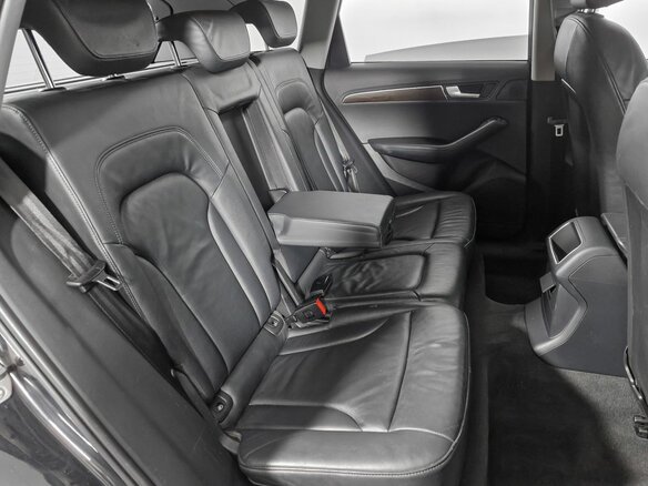 2010 Audi Q5 I (8R), чёрный, 1090000 рублей - вид 13