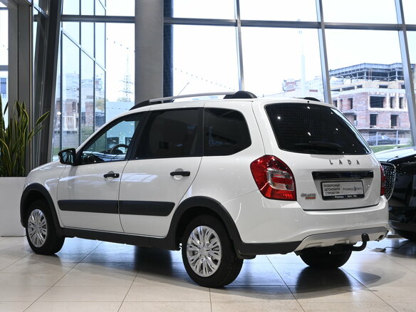 2022 Lada (ВАЗ) Granta Cross I Рестайлинг, белый, 629000 рублей - вид 4