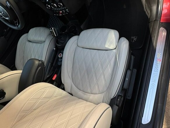 2020 Mini Hatch Cooper S III (F55/F56) Рестайлинг, красный, 2200000 рублей - вид 21