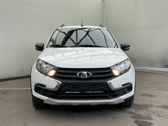 2026 Lada (ВАЗ) Granta Cross I Рестайлинг, белый - вид 2