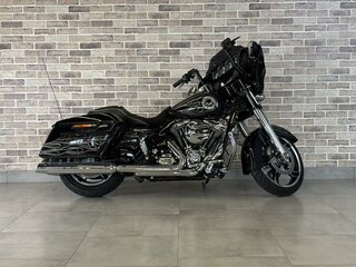 2016 Harley-Davidson Street Glide Special, чёрный, 1372000 рублей, вид 1