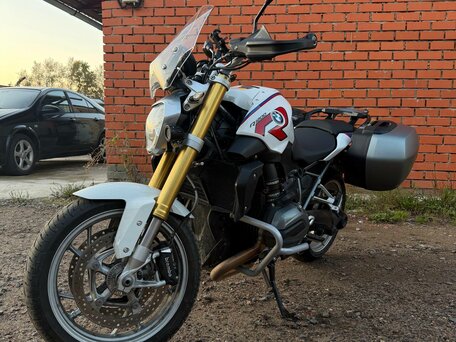 2016 BMW R 1200 R, белый, 900000 рублей, вид 4