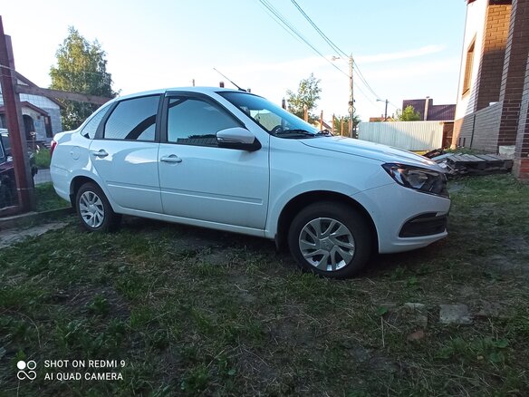 2023 Lada (ВАЗ) Granta I Рестайлинг, белый, 750000 рублей - вид 4
