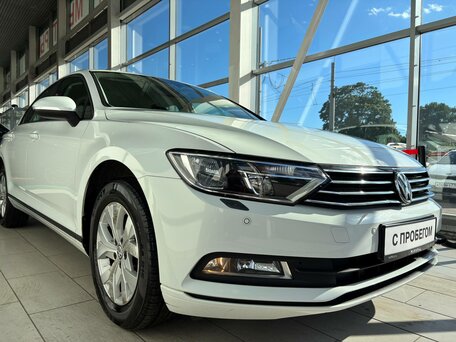 2017 Volkswagen Passat B8, белый, 1579000 рублей, вид 4
