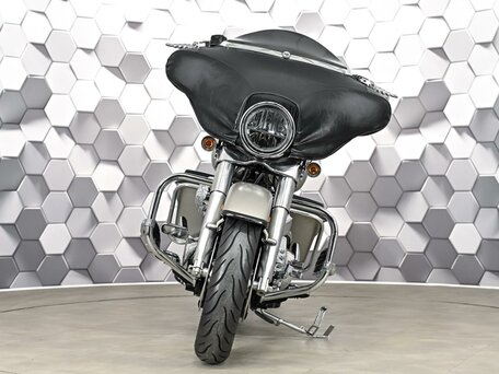 2006 Harley-Davidson Street Glide, серебристый, 949000 рублей, вид 5