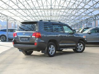 2012 Toyota Land Cruiser 200 Series Рестайлинг 1, серый, 3370000 рублей, вид 5
