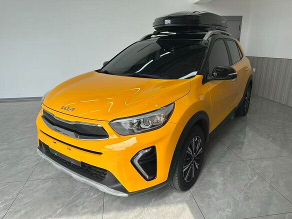 2022 Kia KX1, жёлтый