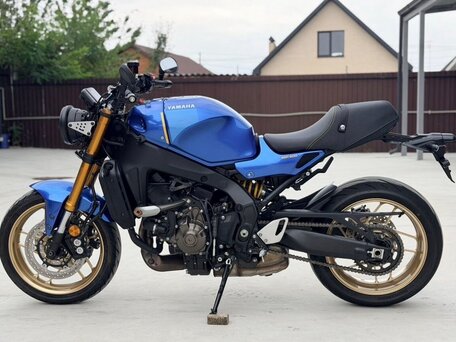 2024 Yamaha XSR900, синий, 1270000 рублей, вид 4