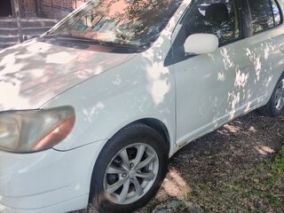 2000 Toyota Platz, белый, 245000 рублей, вид 3
