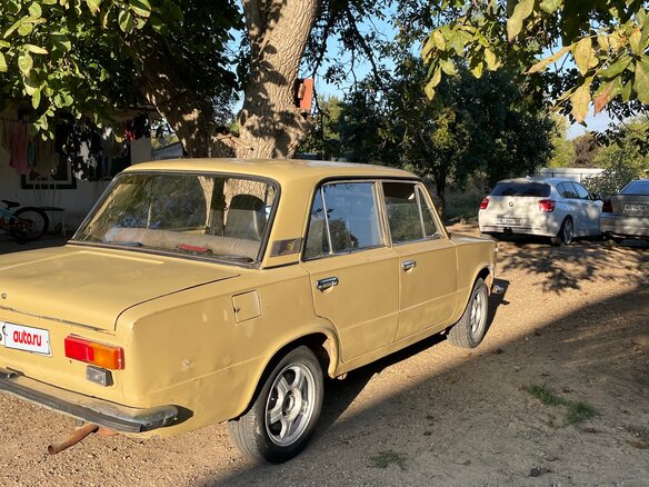 1981 Lada (ВАЗ) 21011, бежевый, 70000 рублей - вид 2