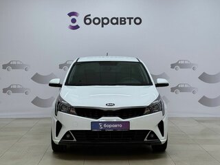 2021 Kia Rio IV Рестайлинг, белый, 1835000 рублей, вид 2