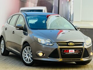 2013 Ford Focus III, серый, 699999 рублей, вид 1