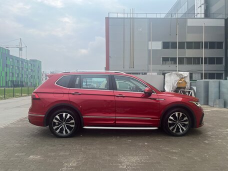 2021 Volkswagen Tiguan L II Рестайлинг (China Market), красный, 3300000 рублей, вид 2