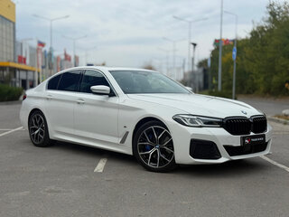 2021 BMW 5 серии 530i VII (G30/G31/G38) Рестайлинг, белый, 4950000 рублей, вид 1