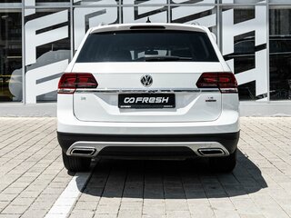 2018 Volkswagen Atlas I, белый, 2390000 рублей, вид 4