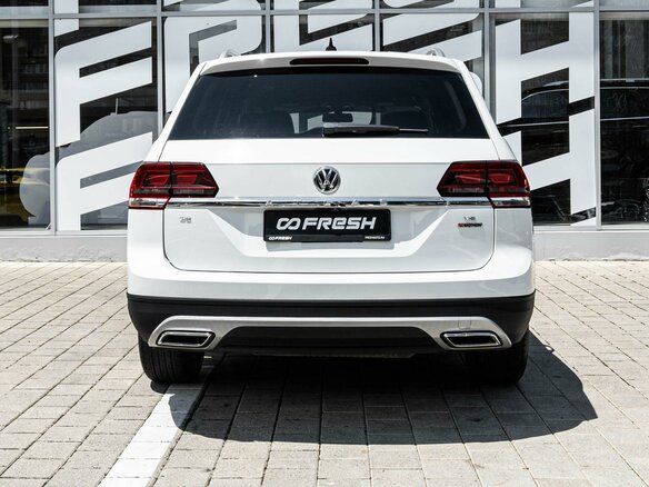 2018 Volkswagen Atlas I, белый - вид 3