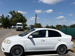 2010 Chevrolet Aveo I Рестайлинг, белый, 390000 рублей, вид 4