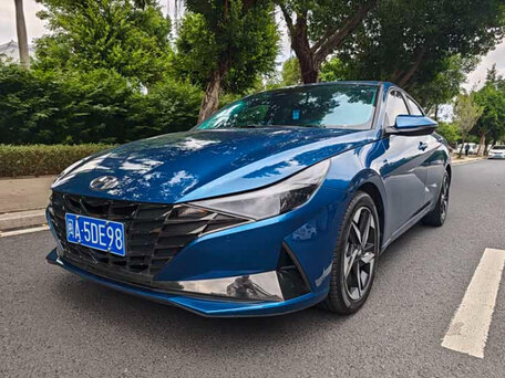 Hyundai Elantra VII (CN7)