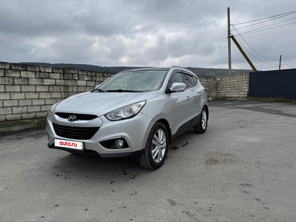 2013 Hyundai ix35 I, серый, 1580000 рублей