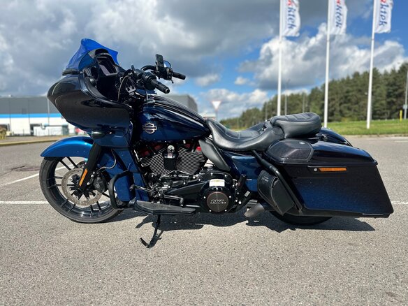 2019 Harley-Davidson CVO Road Glide, синий, 2350000 рублей