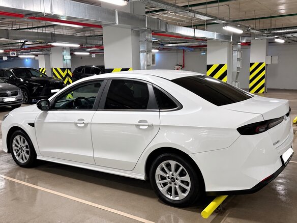 2023 Kaiyi E5, белый, 1150000 рублей - вид 4