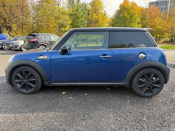 2013 Mini Hatch Cooper S II (R56) Рестайлинг, синий, 1200000 рублей - вид 5