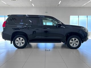 2019 Toyota Land Cruiser Prado 150 Series Рестайлинг 2, чёрный, 4440000 рублей, вид 4