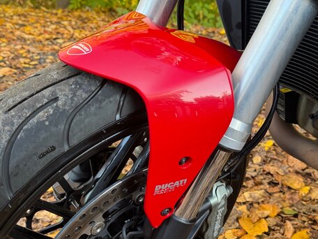 2015 Ducati Monster 821, красный, 700000 рублей, вид 2