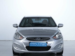 2012 Hyundai Solaris I, серебристый, 759000 рублей, вид 2